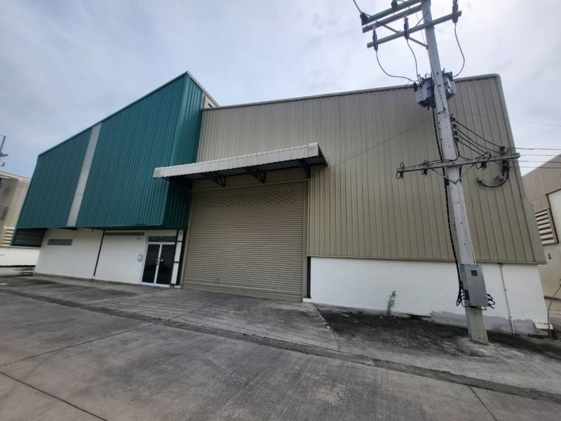 For RentWarehousePattaya, Bangsaen, Chonburi : Warehouse for rent near Amata Industrial Estate, Chonburi, size 500 sq m.