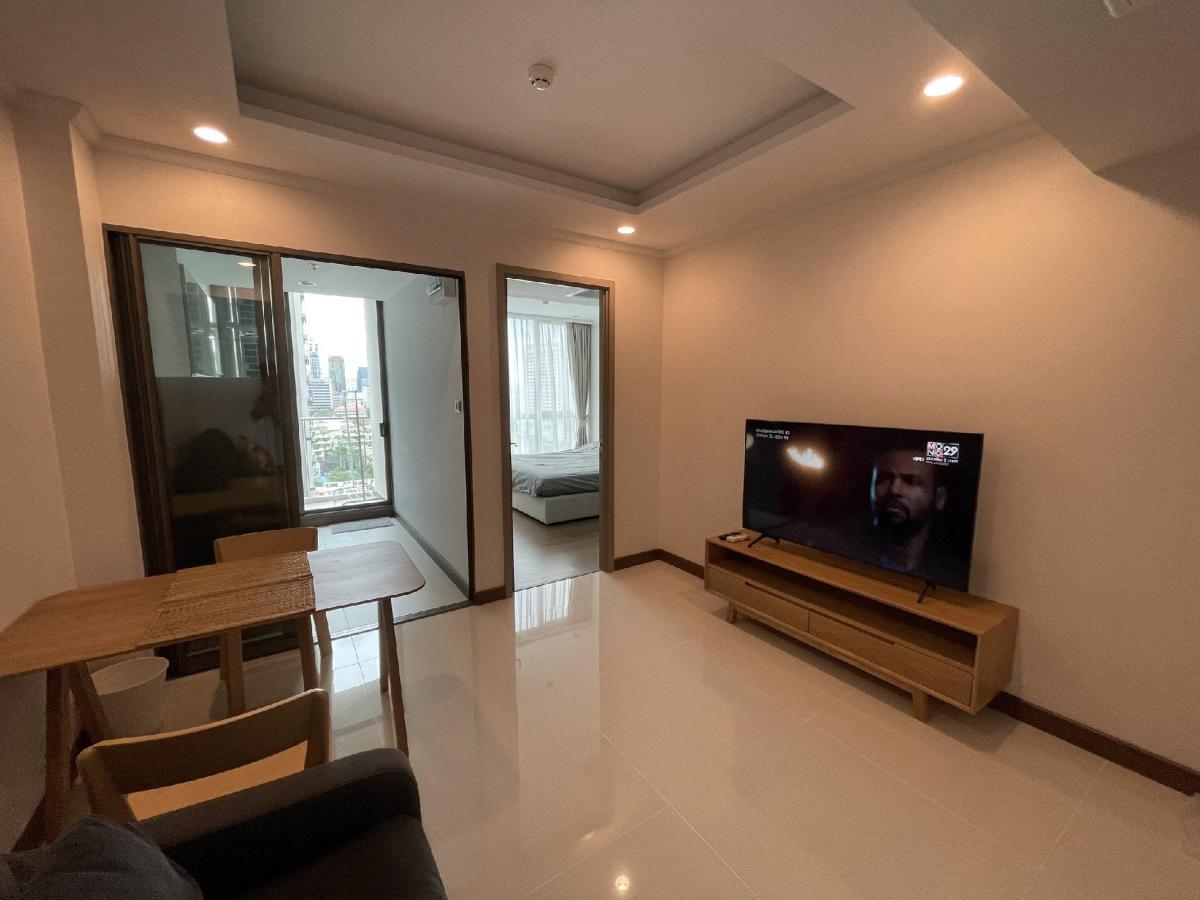 ให้เช่าคอนโดสุขุมวิท อโศก ทองหล่อ : Supalai Oriental sukgumvit 39 for rent 25 k plz call 0954760193