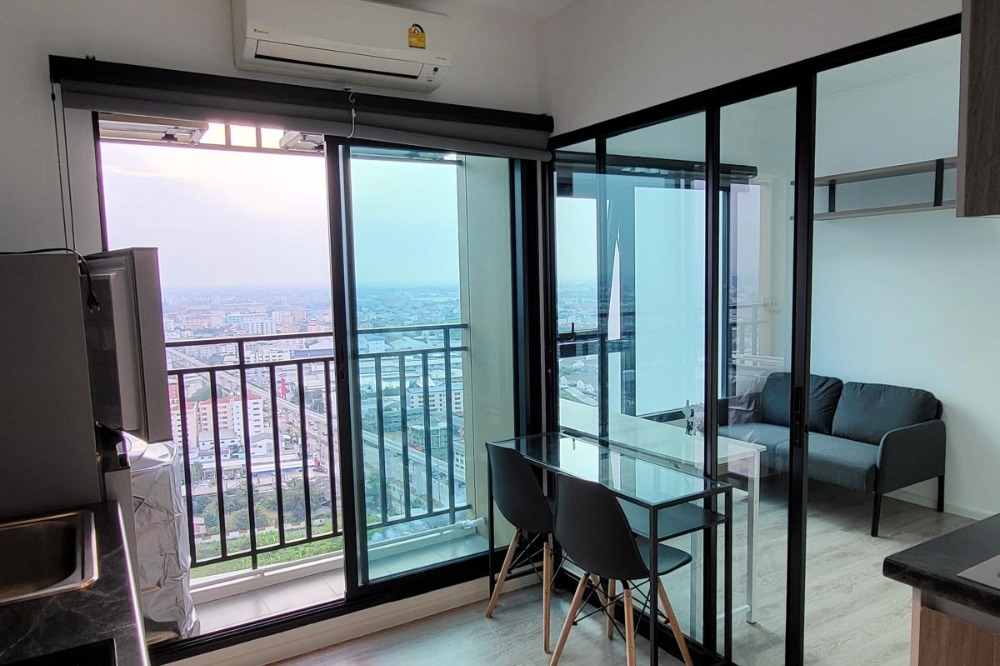 For RentCondoSamut Prakan,Samrong : Condo for rent, Kensington Sukhumvit-Theparak [Kensington Sukhumvit-Theparak] Beautiful room, good price, convenient travel, fully furnished, ready to move in immediately, make an appointment to see the room.