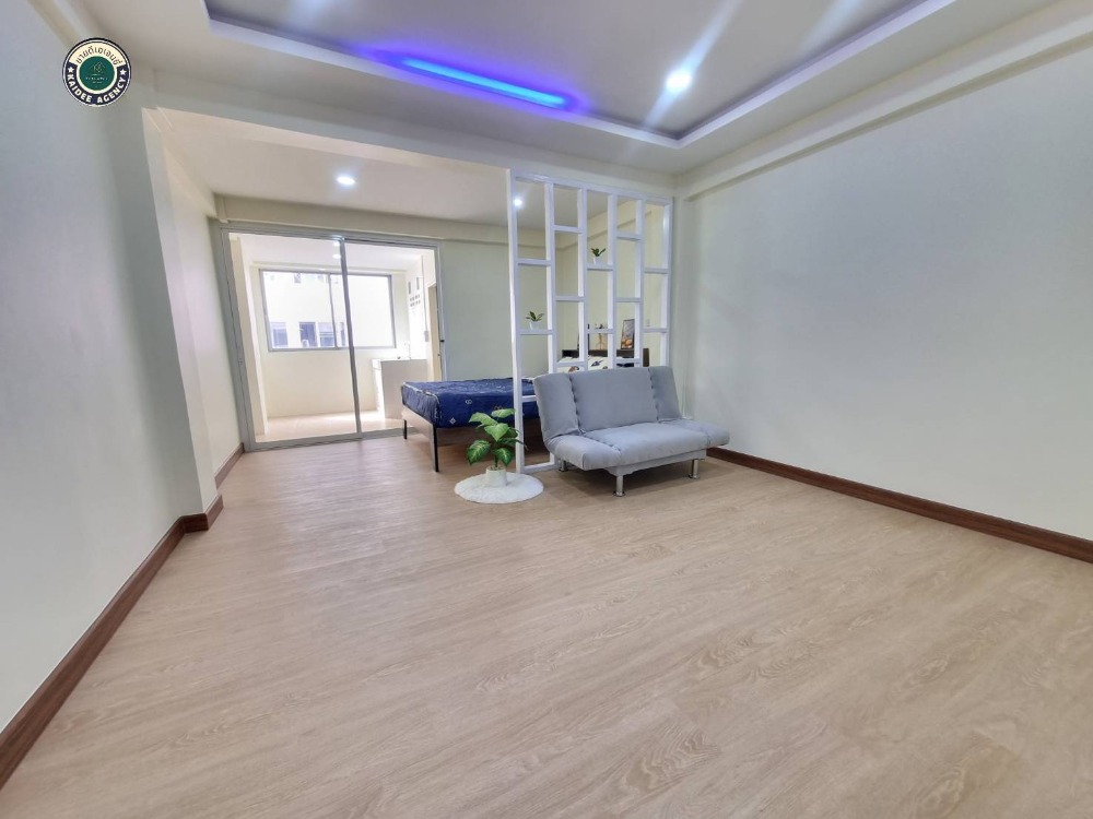 For SaleCondoNawamin, Ramindra : Condo Intraville Town, near fresh market, Lotus, Big C, Fashion Island, Suvarnabhumi Airport, Safari World Zoo, near Pink Line BTS, renovated, ready to move in