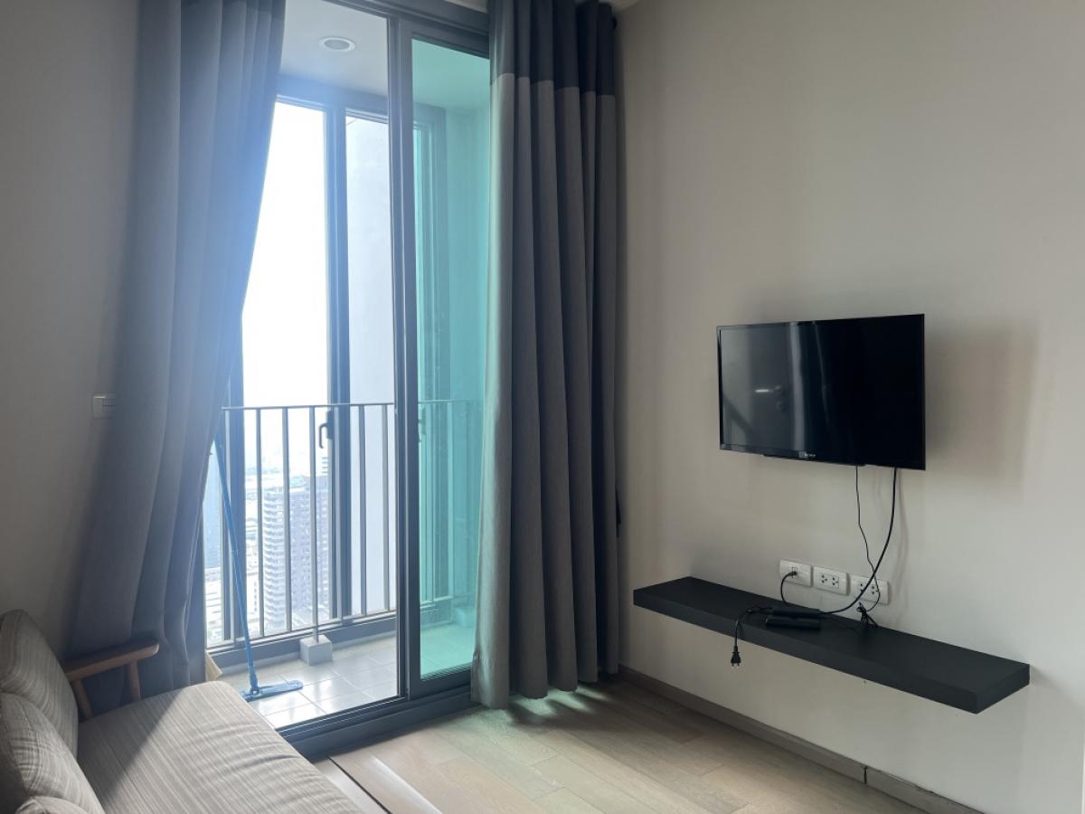 For RentCondoRatchathewi,Phayathai : 📍For rent: Condo Pyne by Sansiri, 1 bedroom, 1 bathroom, 30 sq m., rent price 20,000 baht, ready to move in, beautiful room, fully furnished, high floor, in the heart of Ratchathewi ☎️0887532858 Prai