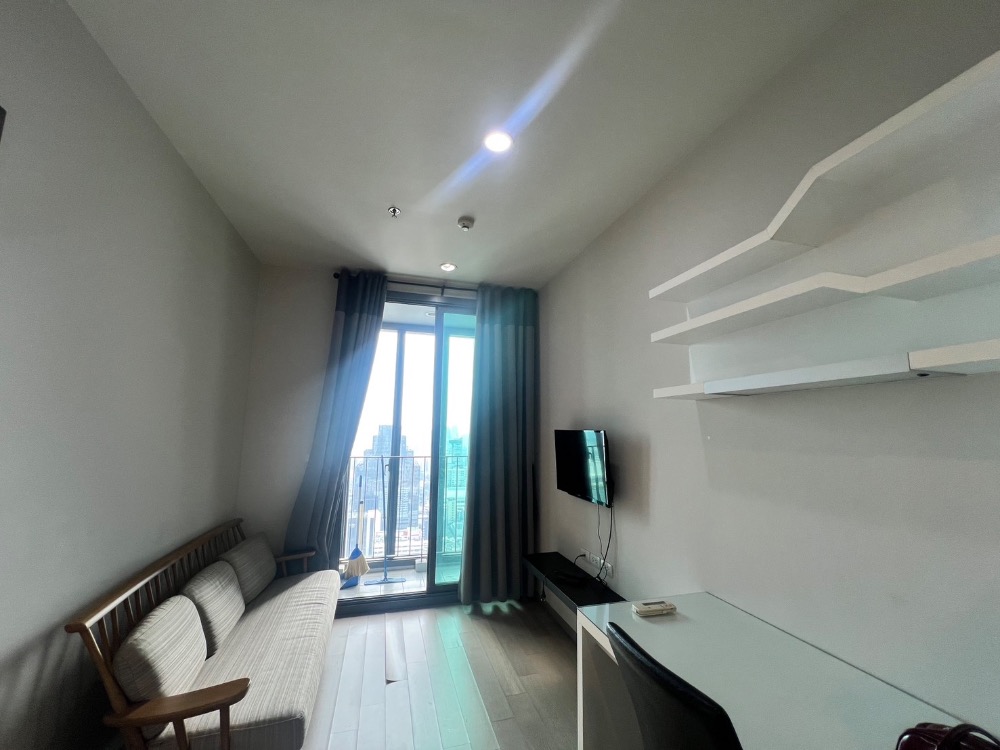 For RentCondoRatchathewi,Phayathai : 🔥 Dont miss it! Huge discount! 🔥 ​​Pyne by Sansiri 📍 1 bedroom | 1 bathroom | Size 30 sq m. 💸 Rent only 21,000 baht/month