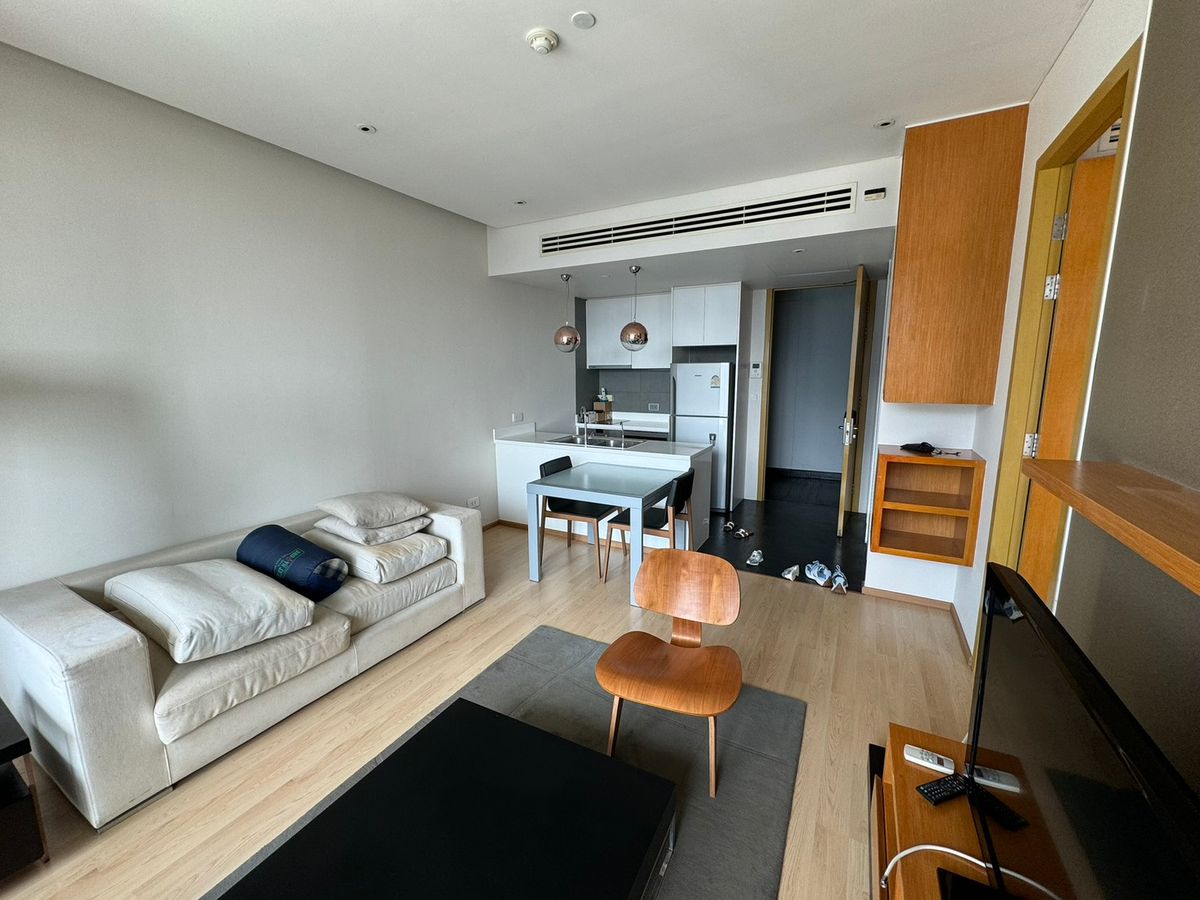 For RentCondoSukhumvit, Asoke, Thonglor : 🔥 Dont miss it! Huge discount! 🔥Pet Friendly 🏙️ AEQUA Sukhumvit 49 📍 1 bedroom | 1 bathroom | Size 58.61 sq m. 💸 Rent only 55,000 baht/month (Price negotiable!)