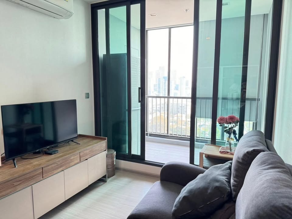 For RentCondoOnnut, Udomsuk : [HOT RENT 🔥] Life Sukhumvit 62 Luxury Condo | 1 Bedroom @ BTS Bangchak