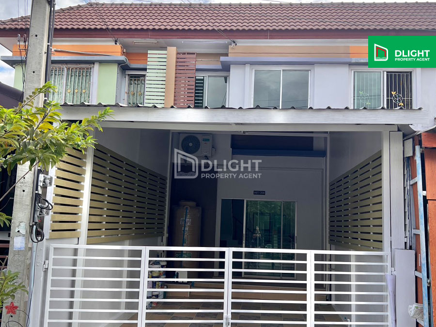 For SaleTownhouseSamut Prakan,Samrong : For sale: 2-storey townhouse, newly renovated, ready to move in! Baan Sawasdee Grand Ville Phraeksa, prime location in the city center, close to all amenities, usable area worth 20.5 sq.w., 2 bedrooms, 2 bathrooms, parking for 1 car, special price only 2.