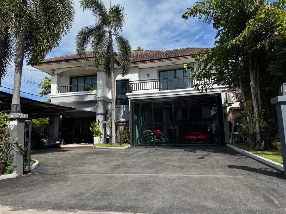 For SaleHousePathum Thani,Rangsit, Thammasat : 2-storey detached house (corner), Lam Luk Ka Road, Hathai Rat, Sai Mai, 4 bedrooms, 4 bathrooms, parking for 10 cars