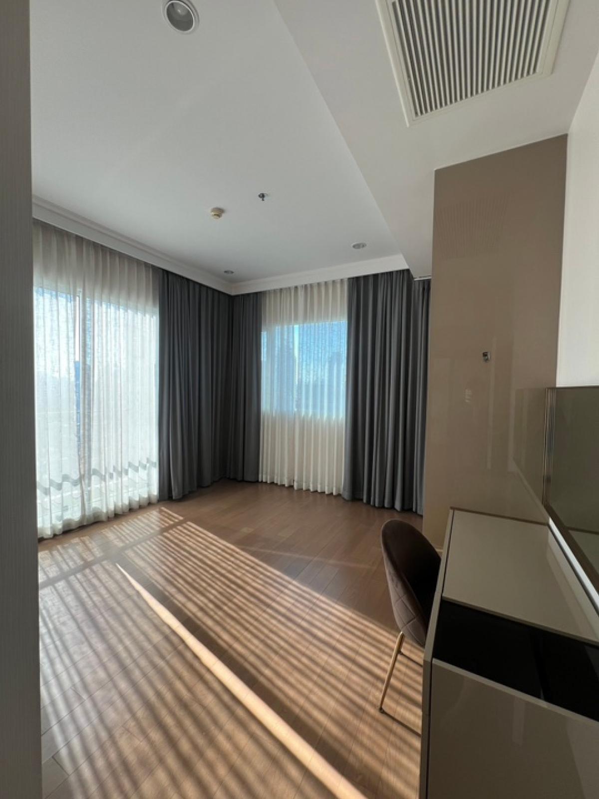 For RentCondoRatchathewi,Phayathai : Condo for Rent: Supalai Elite Phayathai - 2 Bedrooms