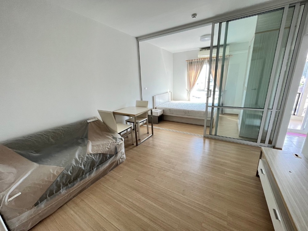 For SaleCondoPinklao, Charansanitwong : New room as shown in the picture, UNIO Charan 3 (1 bedroom), Building A, 7th floor, open view, east side, owner doesnt stay there much, near MRT Tha Phra