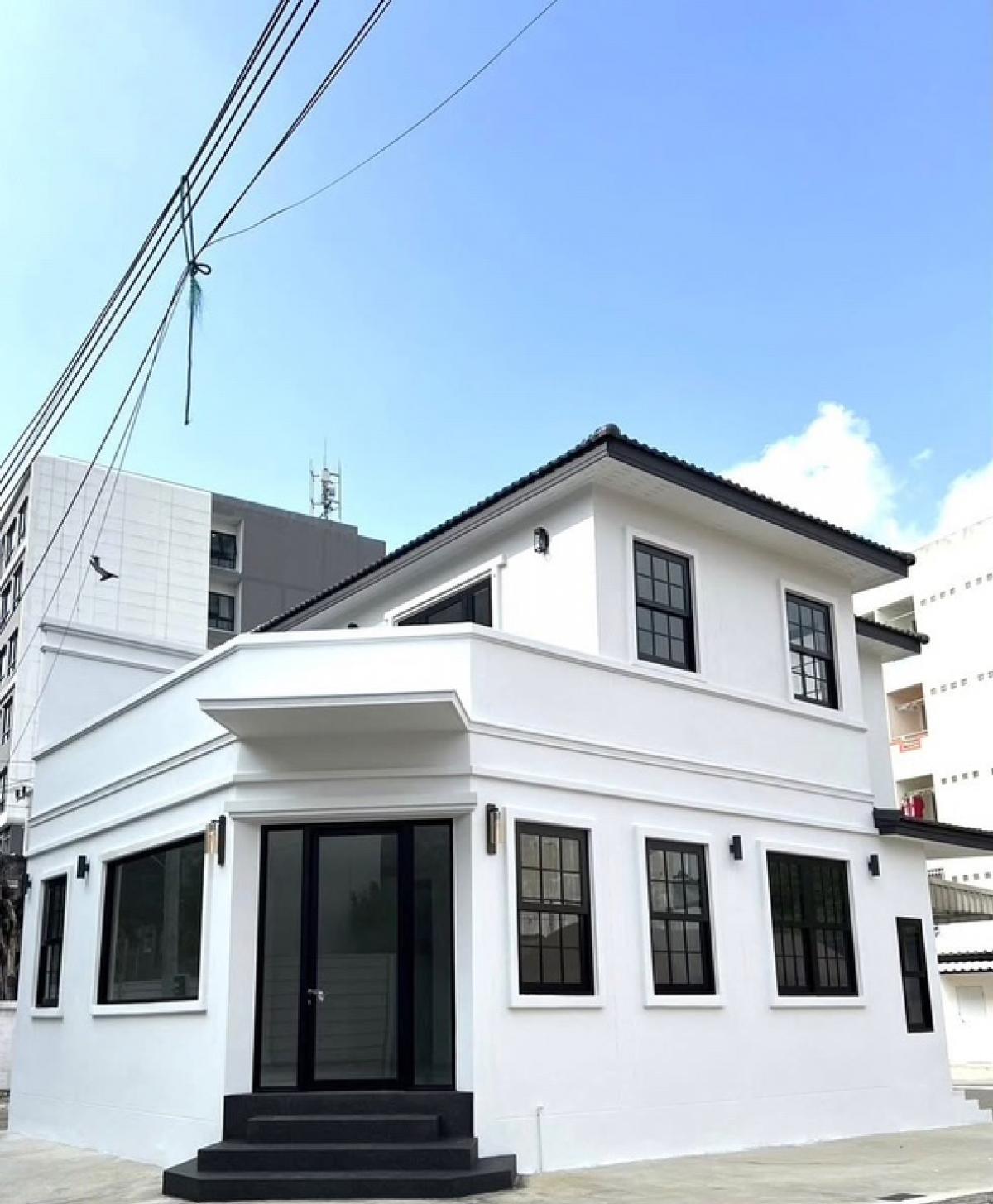 For RentHouseBangna, Bearing, Lasalle : House close to Bangkok Patana school