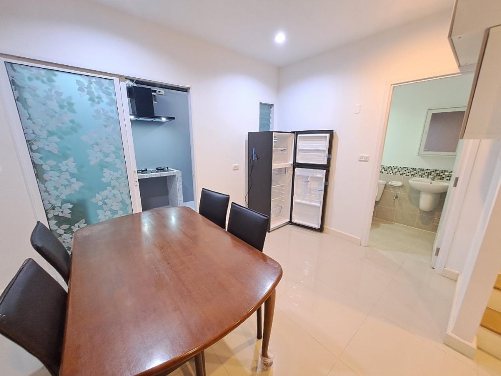 For RentTownhousePattanakan, Srinakarin : ✨ For rent! 2-storey townhouse, Villette Light, Phatthanakan Soi 38 ✨