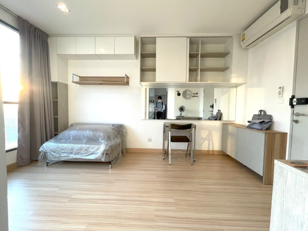 For SaleCondoRatchathewi,Phayathai : Condo for sale, Ideo Mobi Phayathai, good location, near BTS, fully furnished, ready to move in, only 3.2 million baht.