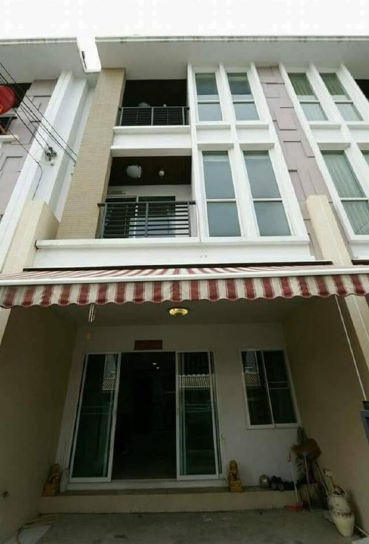 For RentTownhouseLadkrabang, Suwannaphum Airport : For rent or sale, 3-storey home office, S-Sence Village, On Nut - Wongwaen