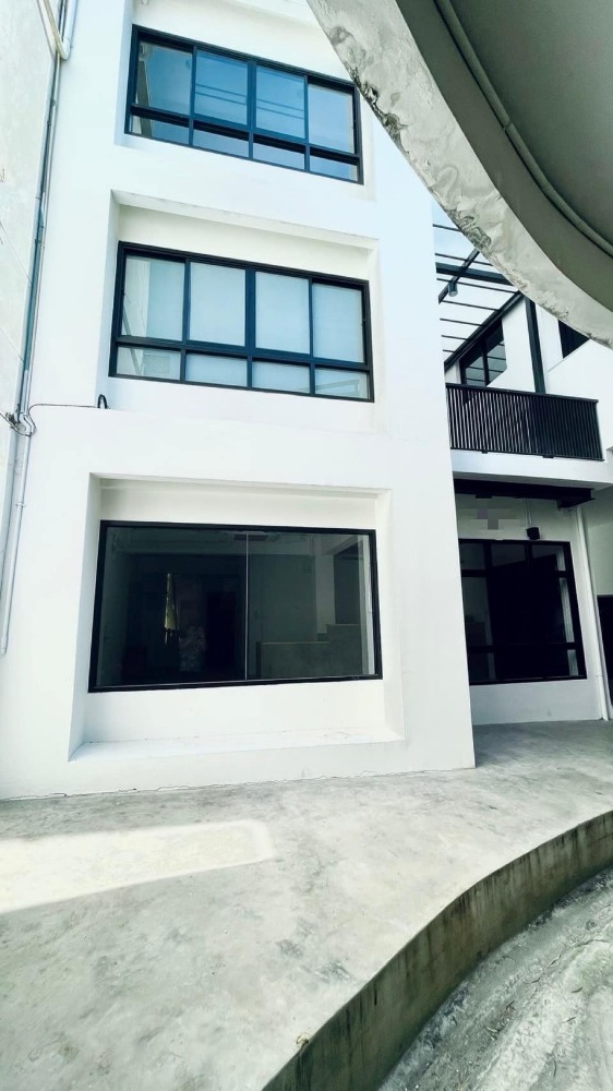 For RentHome OfficeOnnut, Udomsuk : ⭐️RENT&SALE:  Home Office 6-storey.350sqm.