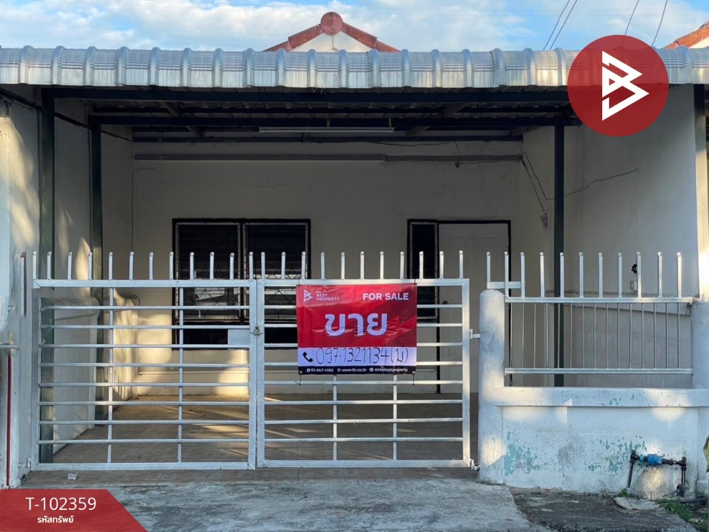 For SaleTownhousePathum Thani,Rangsit, Thammasat : Townhouse for sale, Tharadolburi Village, Rangsit-Khlong 7, Pathum Thani