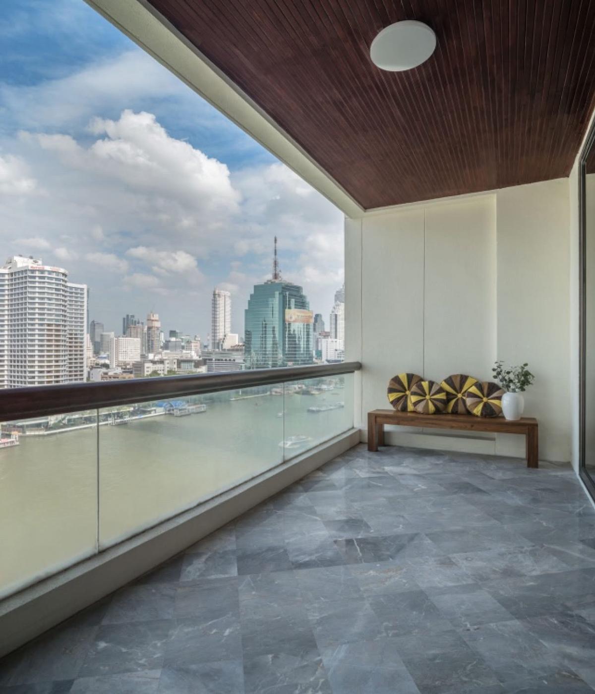 ให้เช่าคอนโดวงเวียนใหญ่ เจริญนคร : ให้เช่าคอนโด River House 3 bed 3 bath  200 Sq.m เพียง 70000 เท่านั้น ติดต่อ 086-795-9997 (จิมมี่)