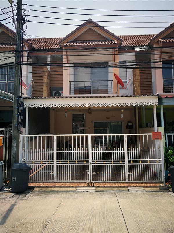 For RentTownhouseNonthaburi, Bang Yai, Bangbuathong : Townhouse for rent, Prime Place Village, near MRT Bang Phlu, only 6 minutes away.