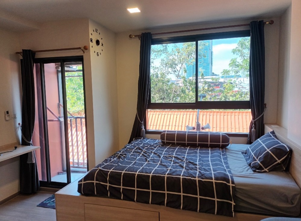 For RentCondoBangna, Bearing, Lasalle : For rent: The Move Bangna, beautiful room, cheap, fully furnished, near MRT Sri Eiam. Interested, add Line @841qqlnr.