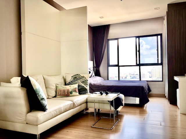 For RentCondoWongwianyai, Charoennakor : Urbano Absolute Sathorn-Taksin Fully furnished 30 square meters