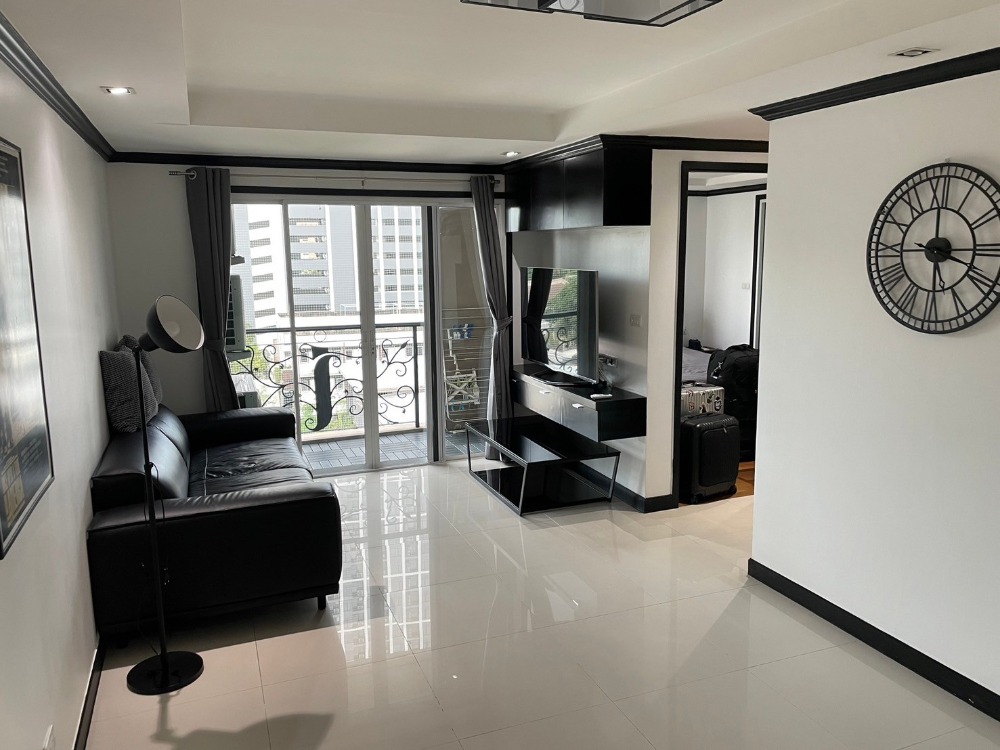 ขายคอนโดสุขุมวิท อโศก ทองหล่อ : Le nice Ekkamai condo Sukhumvit 63 ** Pet-Friendly condo for SALE*** 2beds 2baths 69sqm  For sale