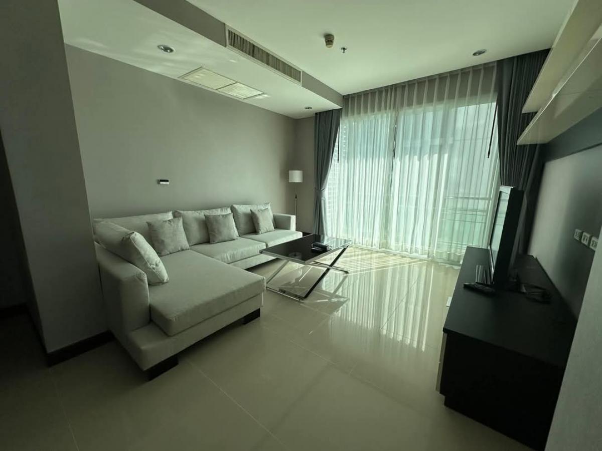 ให้เช่าคอนโดนานา : “ 89SQM 2BEDROOMS CONDOMINIUM LOCATED NEAR NANA BTS “