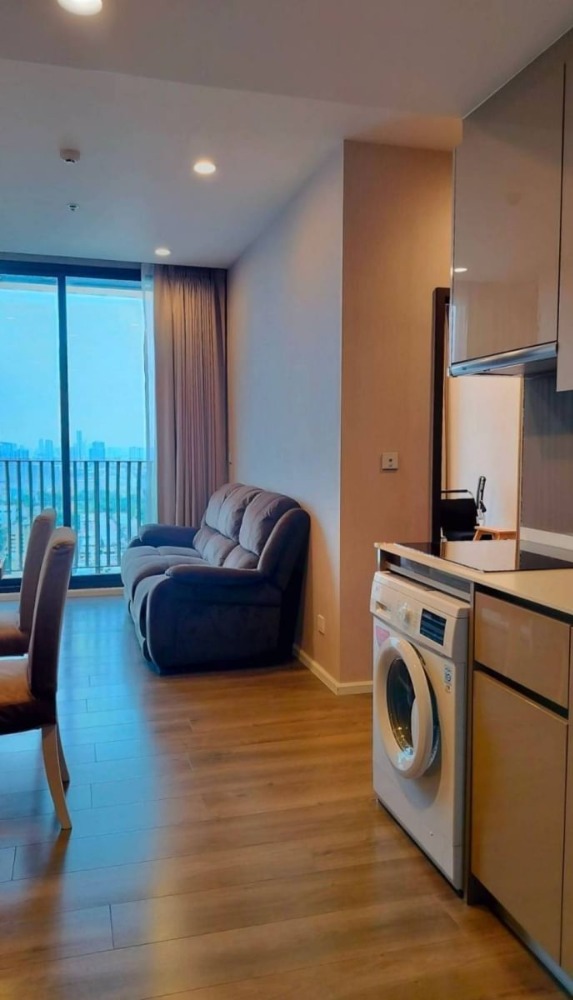 For RentCondoOnnut, Udomsuk : Condo for rent Whizdom Essence Sukhumvit near BTS Punnawithi