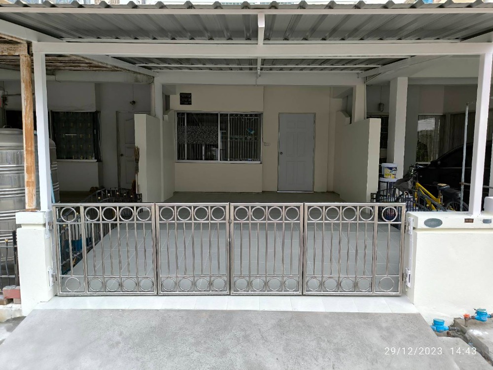 For SaleHouseRattanathibet, Sanambinna : Townhouse for sale, renovated, Supalai Ville Village, Rattanathibet 27, Nonthaburi, area 17.5 square wah / 2 bedrooms / 2 bathrooms / living room and kitchen