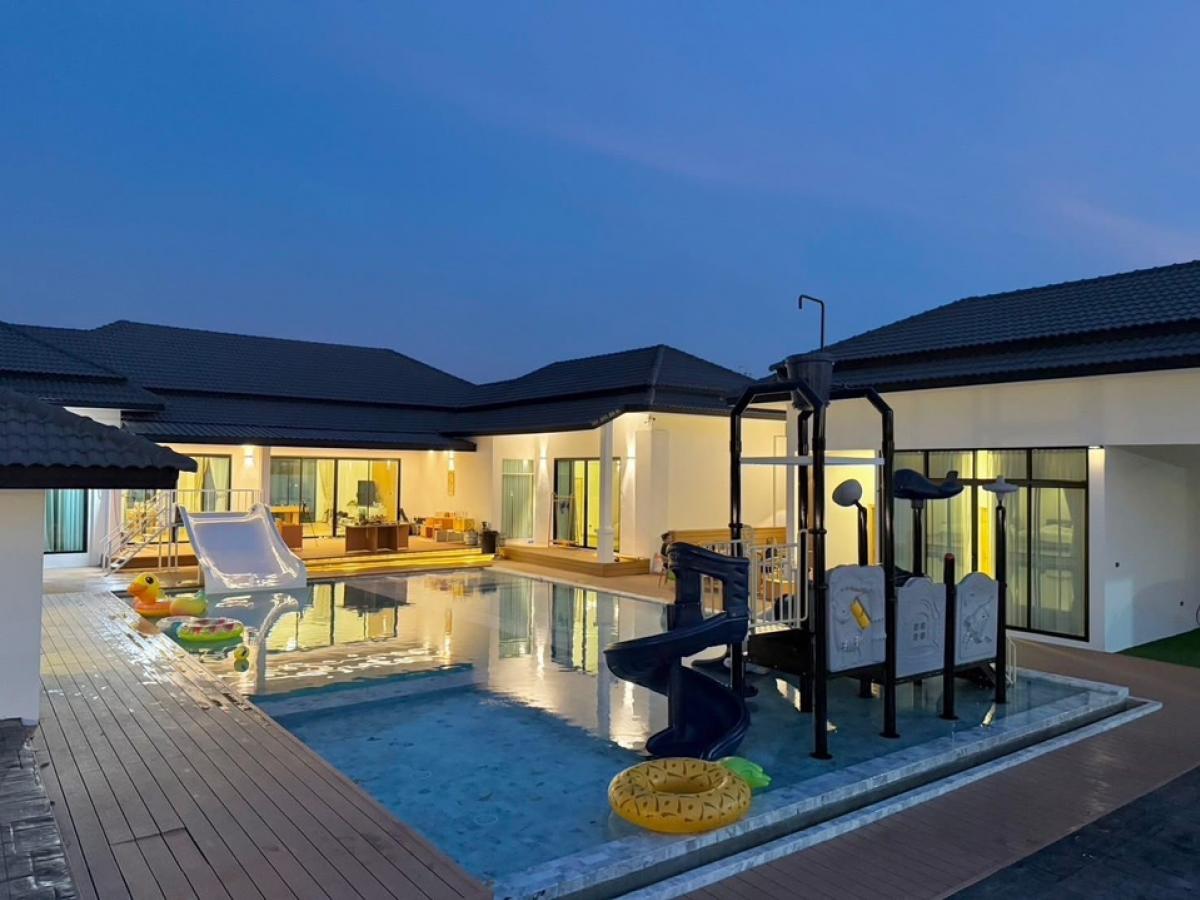 For SaleHousePattaya, Bangsaen, Chonburi : 🔥Urgent sale 🔥Pluvi Villa Pattaya, large, 5 bedrooms🌟🌟