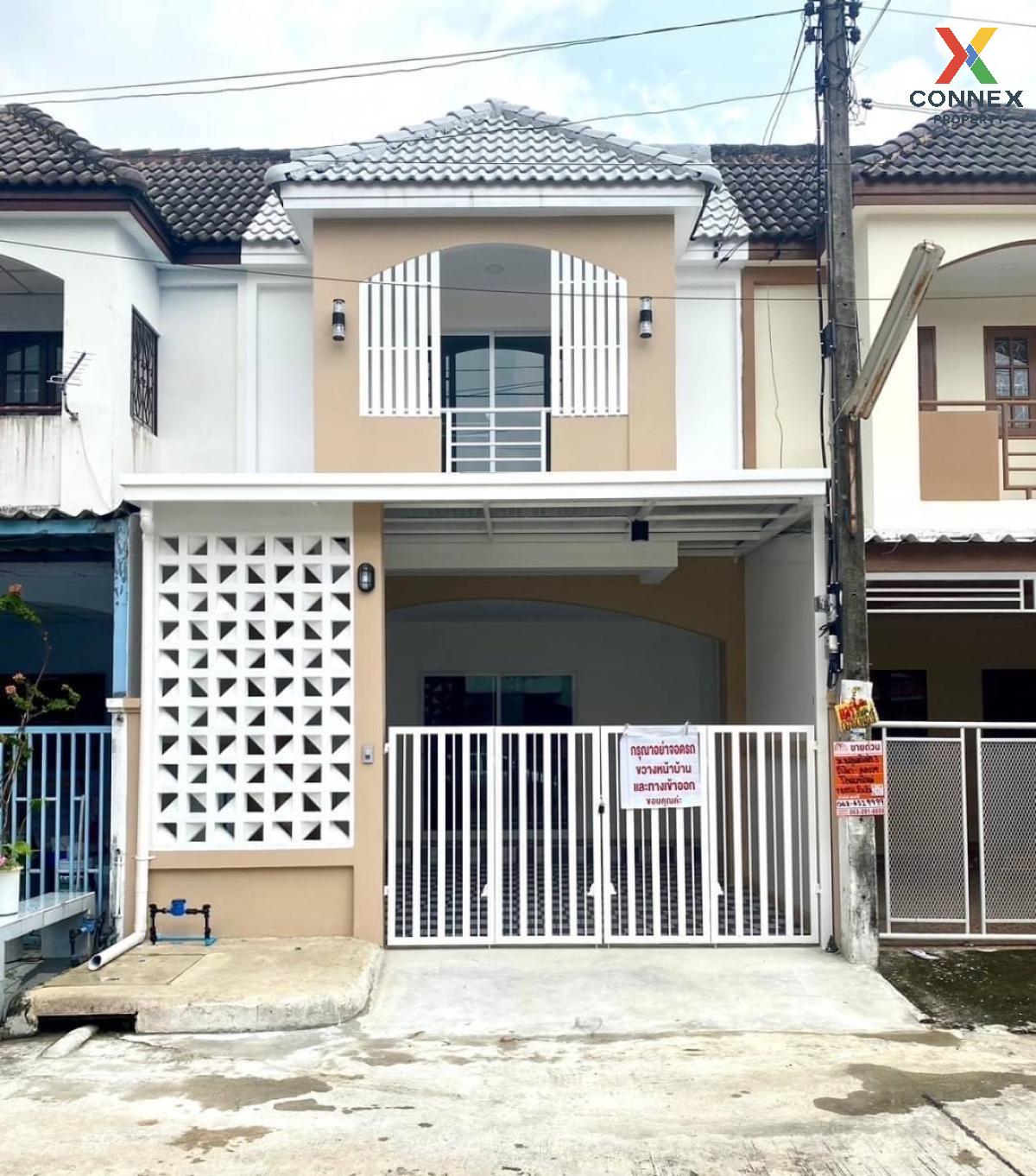 For SaleTownhousePathum Thani,Rangsit, Thammasat : For Sale Townhouse/Townhome  , Baan Narumon Villa 3 , newly renovated , Pathumwan , Thanyaburi , Pathum Thani , CX-113007