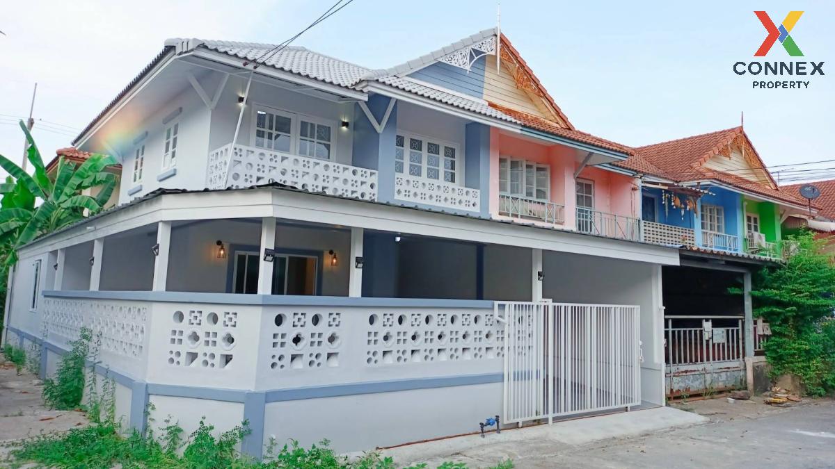 For SaleTownhousePathum Thani,Rangsit, Thammasat : For Sale Townhouse/Townhome  , Baan Pruksa 9 , corner unit , newly renovated , Khlong Sam , khlong Luang , Pathum Thani , CX-113339