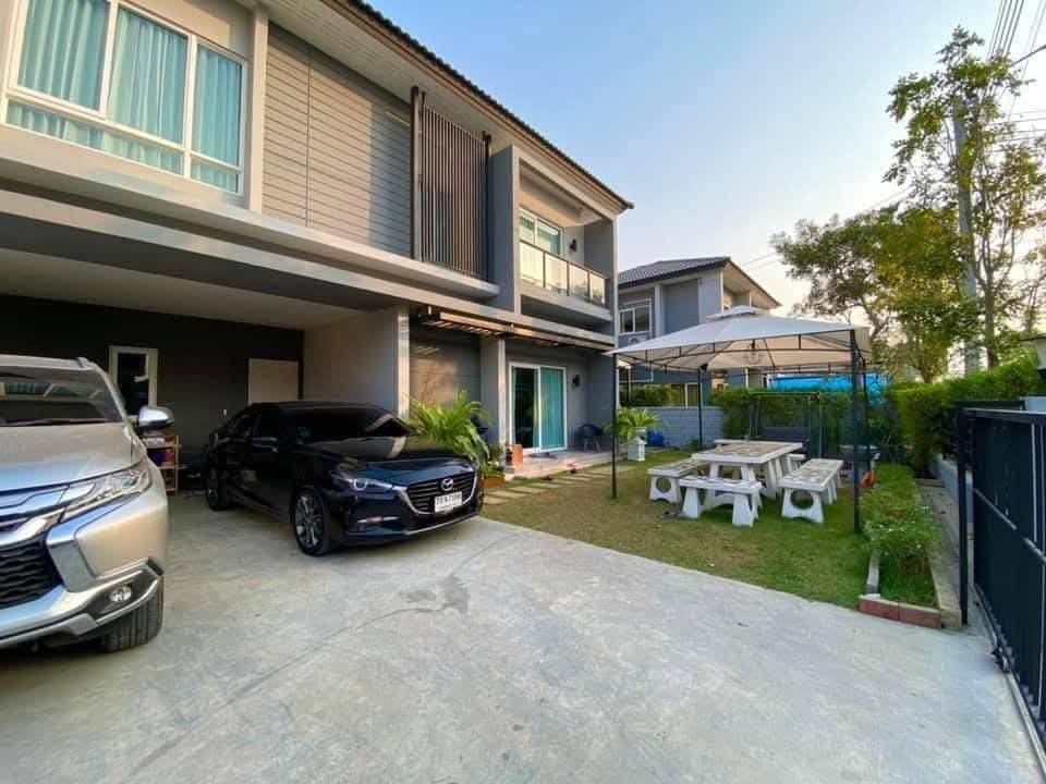 For RentHouseLadkrabang, Suwannaphum Airport : For rent, 2-storey detached house, Centro Bangna-Wongwaen project, air-conditioning, full furniture, 4 bedrooms, 3 bathrooms, rental price 50,000 baht per month