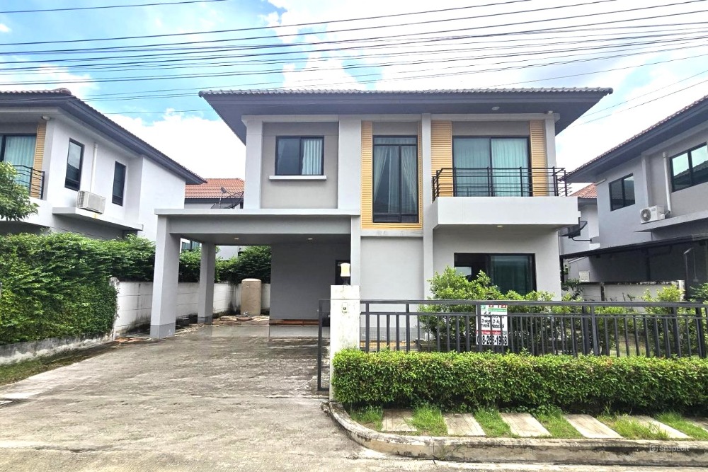 For SaleHouseNawamin, Ramindra : Special discount!! 2-storey detached house, Life Bangkok Boulevard Village, Ram Intra 65, 3 bedrooms, 3 bathrooms, area 50.3 sq m., beautifully decorated, good location, convenient transportation, near the BTS and expressway.