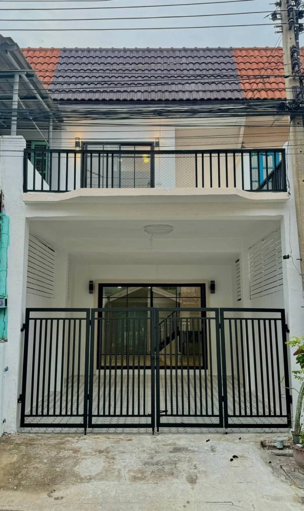 For SaleTownhouseNonthaburi, Bang Yai, Bangbuathong : Beautiful house, good location, complete area