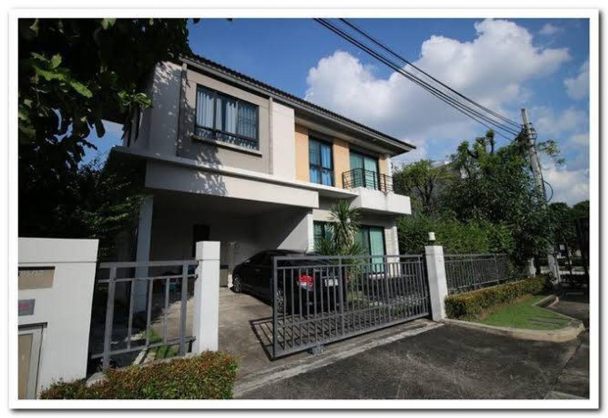 For RentHousePinklao, Charansanitwong : 2-storey detached house for rent, Life Bangkok Boulevard, Ratchaphruek, Pinklao, 3 bedrooms, 3 bathrooms, beautiful house, ready to move in, near Central West View