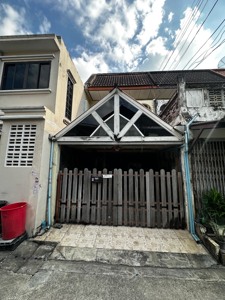 For SaleTownhouseLadprao101, Happy Land, The Mall Bang Kapi : Townhouse for sale, Senawala 84