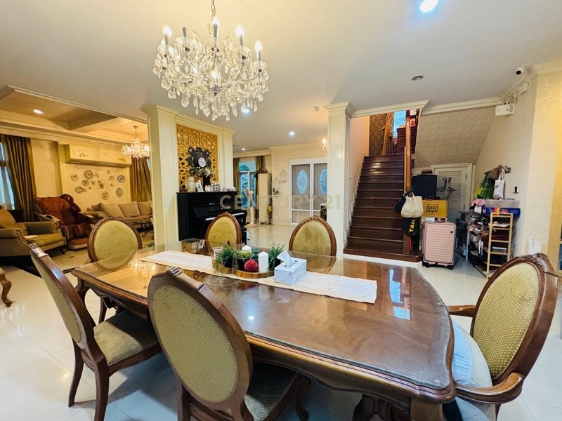 For SaleHouseRama 2, Bang Khun Thian : Single house decorated in a luxurious style On a potential location Next to the main road in The Grand Rama 2 project No.34-HH-67081