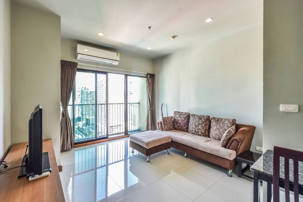 ให้เช่าคอนโดราชเทวี พญาไท : For Rent: 1-Bedroom size 55 sq.m. Condo in Phaya Thai – Ratchathewi! ✨