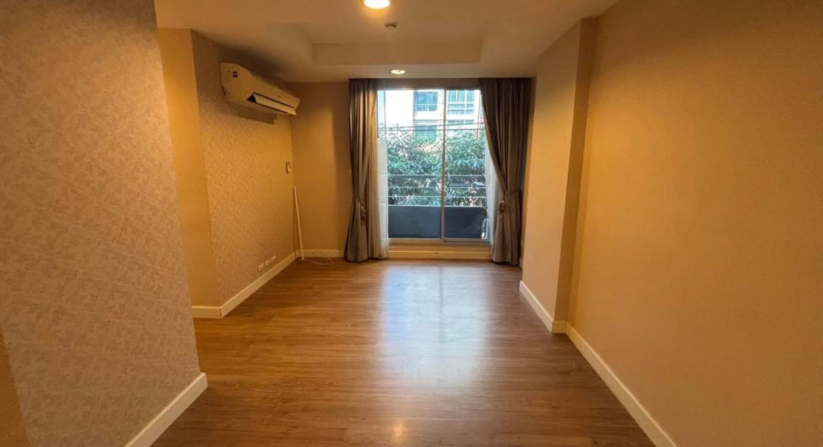 For RentCondoRatchadapisek, Huaikwang, Suttisan : For rent: The Kris 6 Ratchada, Suthisan, Huai Khwang, can connect to Vibhavadi Road, 10,000 baht