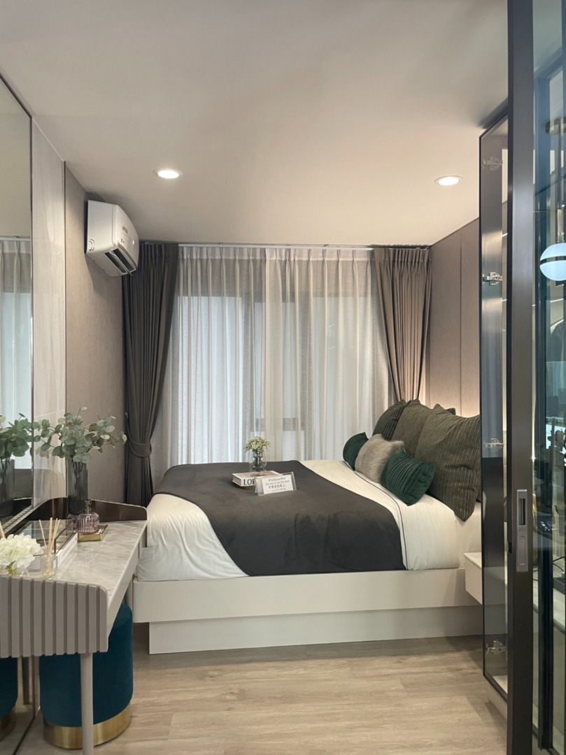 For SaleCondoThaphra, Talat Phlu, Wutthakat : 💥💥💥New!!! 36th floor, near BTS Wutthakat 180 meters!! only 1.35 million baht  All in🔥 !! good yield 6.5% per year📢 Condo for sale Regent Home Wutthakat 🏢