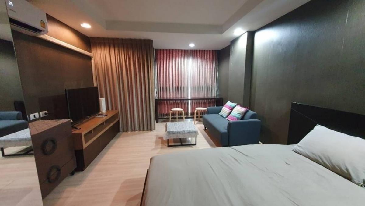 For RentCondoRatchadapisek, Huaikwang, Suttisan : Beautiful room, fully furnished ♥️Comfortable to live♥️ Special price, ready to move in♥️ KRIS Ratchada 17 near MRT Sutthisan