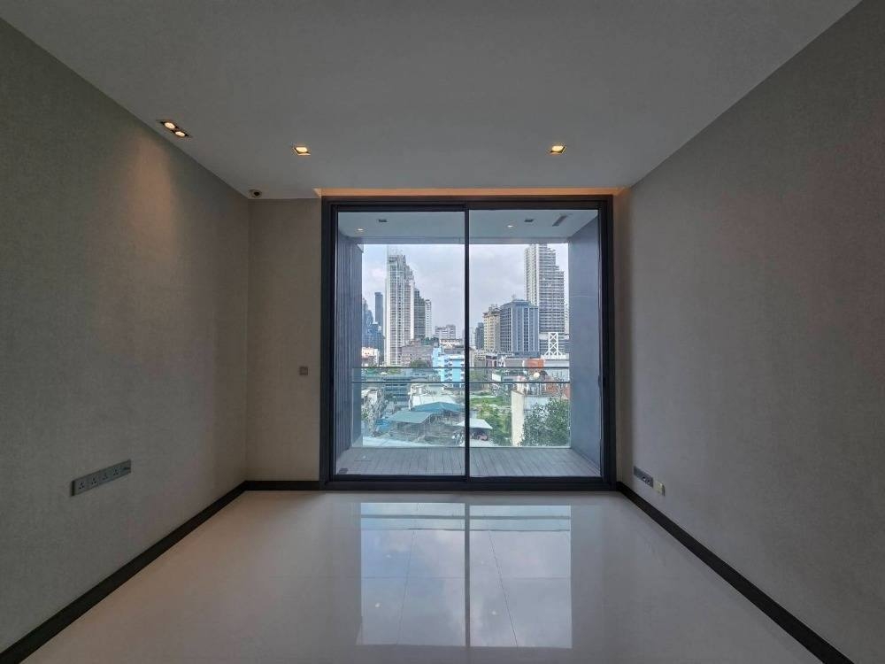 ขายคอนโดนานา : LTH11510 - Q1 Sukhumvit FOR SALE Size 94 sqm. 2 beds 2 baths Near BTS Nana Station ONLY 30 MB