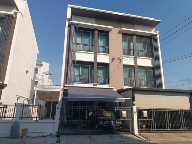 For RentTownhouseChokchai 4, Ladprao 71, Ladprao 48, : HR2067 Townhouse for rent, 3 floors, Baan Klang Muang Chokchai 4 project, near Central Eastville