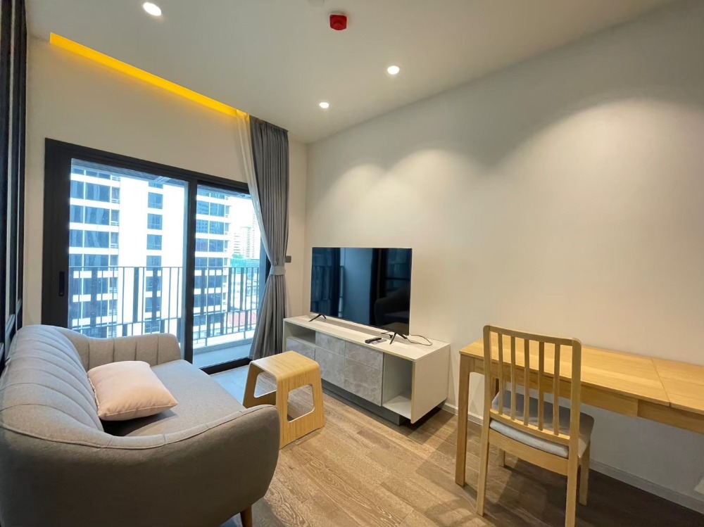 For RentCondoSukhumvit, Asoke, Thonglor : 💥DL-6345💥MUNIQ Sukhumvit 23  👉Line : @meecondo