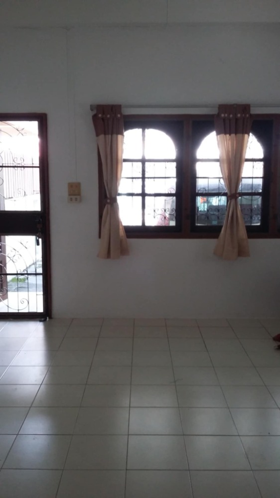 For RentTownhouseChaengwatana, Muangthong : House for rent, Rangsiya Village, Soi Sukhaprachasan 2, Soi 36 (Soi 1), 3 bedrooms | 2 bathrooms | 1 kitchen, size 40 sq m.