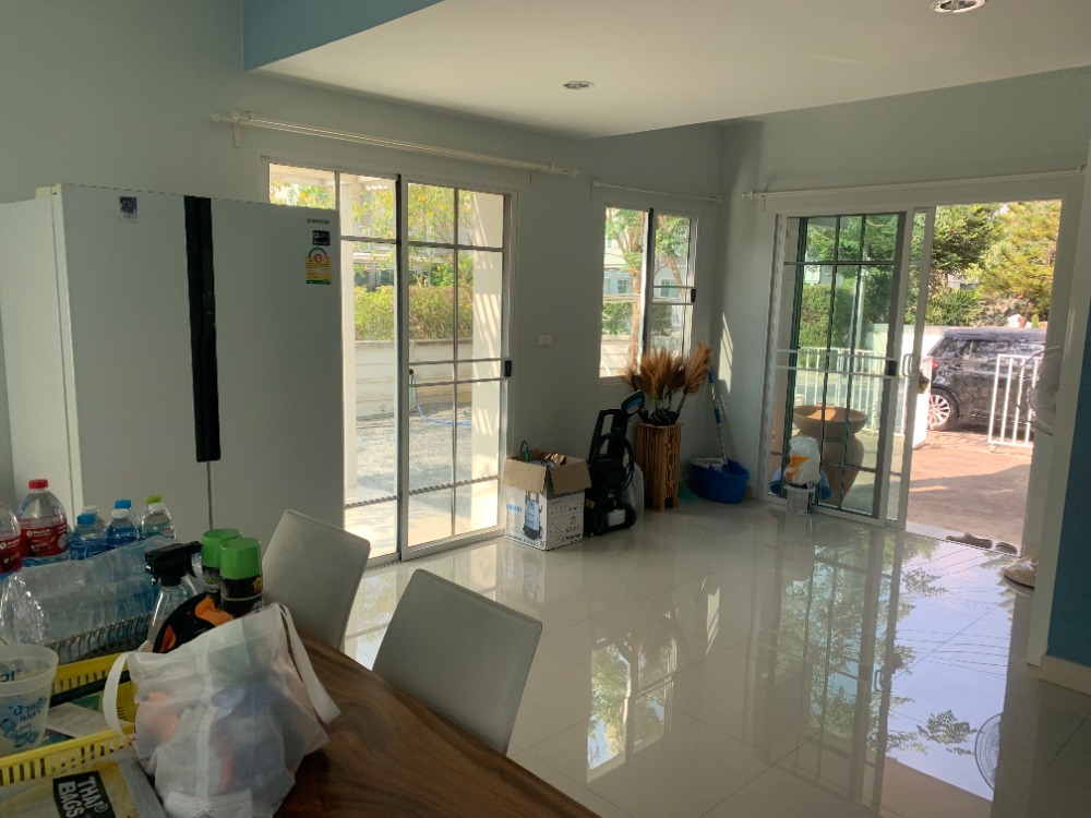 For RentHousePathum Thani,Rangsit, Thammasat : Independent house for rent | Rangsit Khlong 5 (Corner plot) Rental price: 15,000 baht