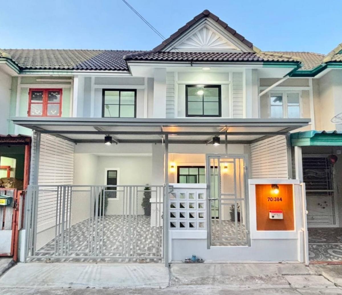 For SaleTownhouseNonthaburi, Bang Yai, Bangbuathong : Second-hand house in Bang Yai location, near shopping malls and electric trains