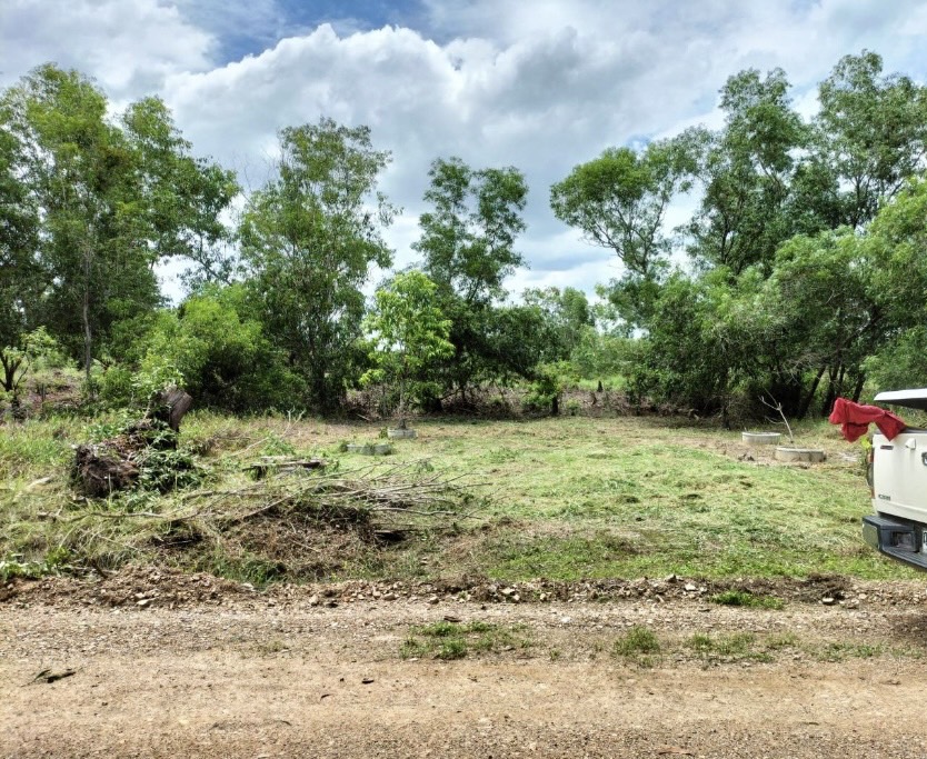 For SaleLandPathum Thani,Rangsit, Thammasat : 🏡Land for sale, filled in, beautiful and very cheap land 🎉Size 100 square wah 🔥Selling for only 650,000 baht🔥