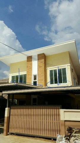 For RentHouseRatchadapisek, Huaikwang, Suttisan : For rent, 2-storey detached house, Ratchada 19 Road, air-conditioning, fully furnished, 4 bedrooms, 2 bathrooms, 1 maids room, rental price 50,000 baht per month.