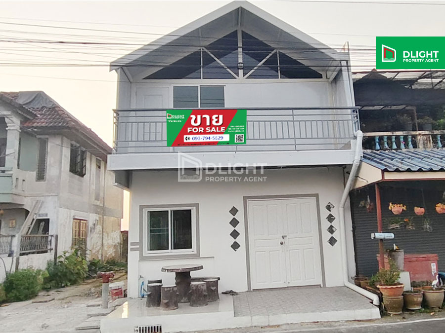 For SaleTownhousePathum Thani,Rangsit, Thammasat : ⏰ The golden opportunity has arrived! Beautiful corner house, ready to move in, Saengtawan Village, Rangsit Khlong 11, urgent sale, special price only 1.6 million baht! 4 bedrooms, 2 bathrooms, easy parking, interested, contact urgently, call now! Before 