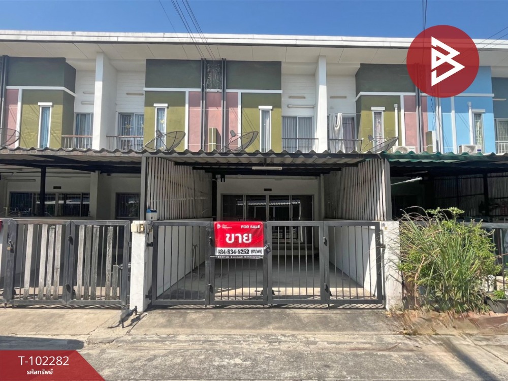 For SaleTownhousePattaya, Bangsaen, Chonburi : Townhouse for sale, Praphassorn Preceo 4 Village, Chonburi (Praphassorn Preceo 4), ready to move in