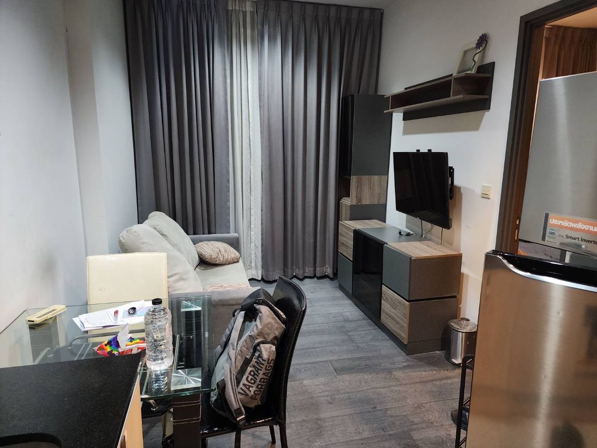 For RentCondoSukhumvit, Asoke, Thonglor : Very beautifully decorated room! 1 large bedroom, 41.5 sq m, high floor, beautiful view, quiet.